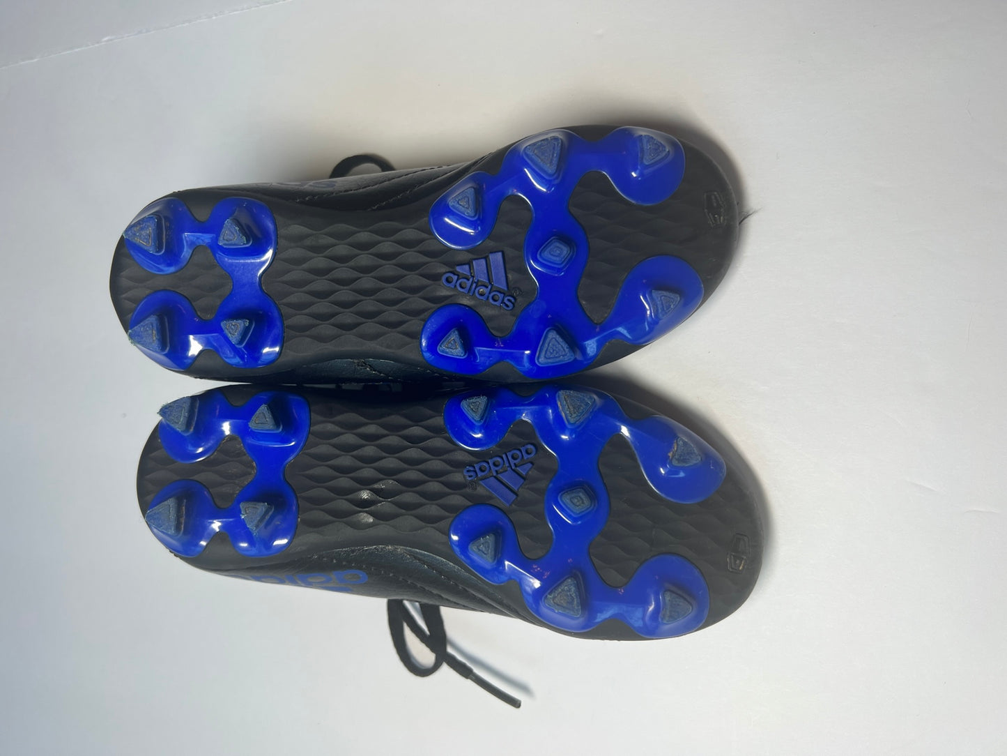 #77B Unisex (Boy/Girl) Kid Shoe Size 11 Adidas Blue and Black Soccer Cleat (2 available)