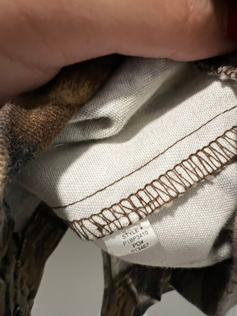 Seller #76 - Bass Pro Shops Toddler Button Up Hooded Camo Jacket Size 4T Unisex