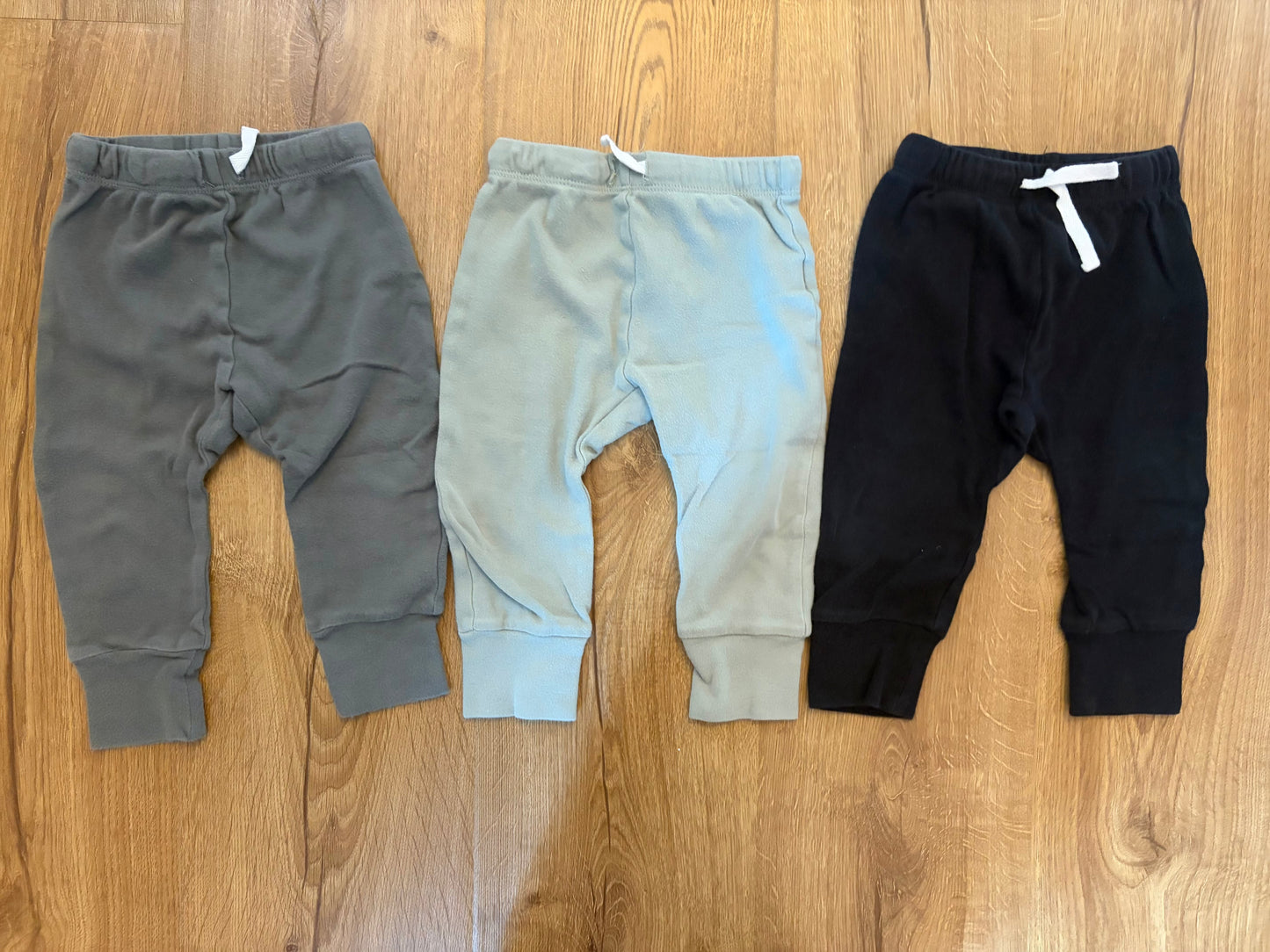 #6 - Hones Born Boys Pants (3 pairs) - 12-18 months