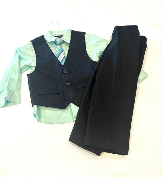 #149 Boys 2T Suit