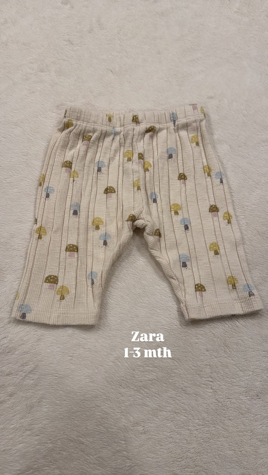 #145 Zara mushroom ribbed leggings Girls 1-3 mth EUC