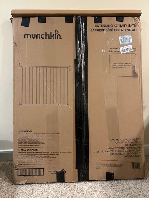 Seller 128 - Munchkin Extending XL Baby Gate - New in Box REDUCED