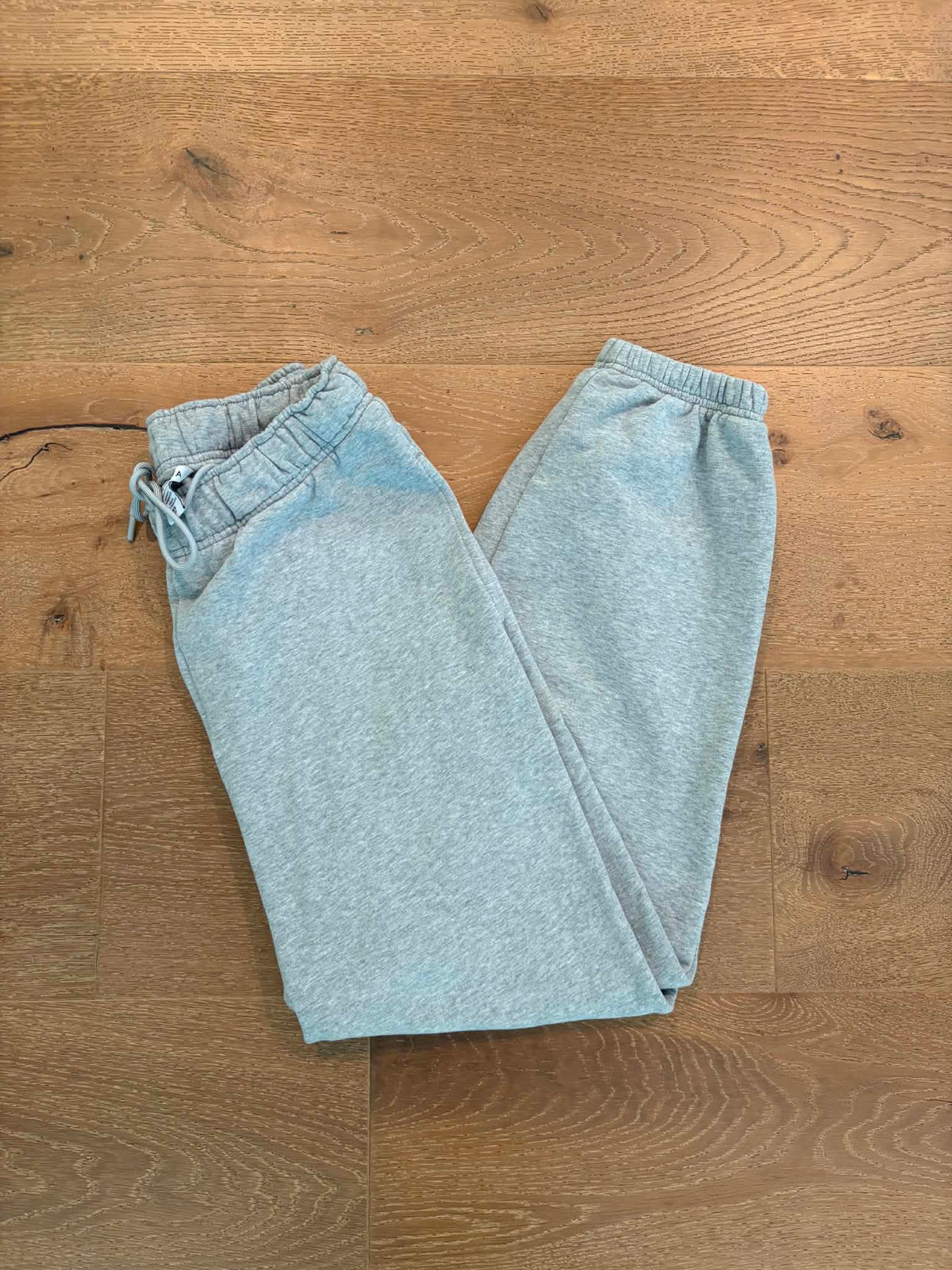 Seller #193 Washed-Never-Worn Athleta Women's Size XS Gray Forever Fleece Sweatpants (Retailed for $89 + Tax)