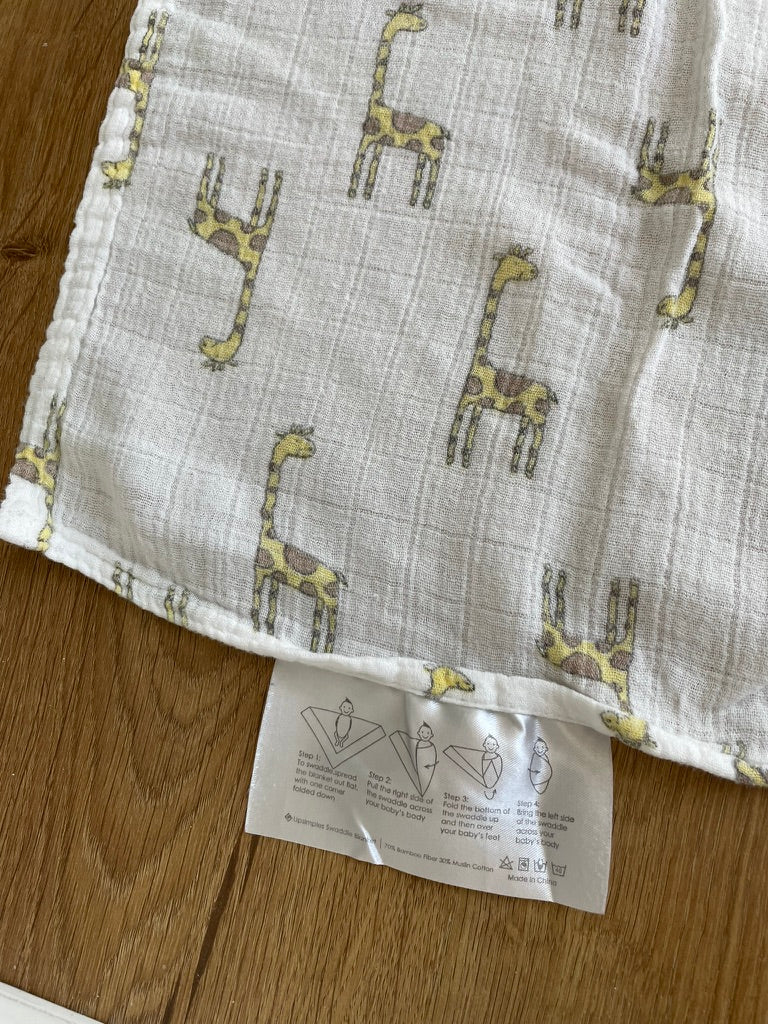 #6 - 4 Muslin Swaddle Cloths