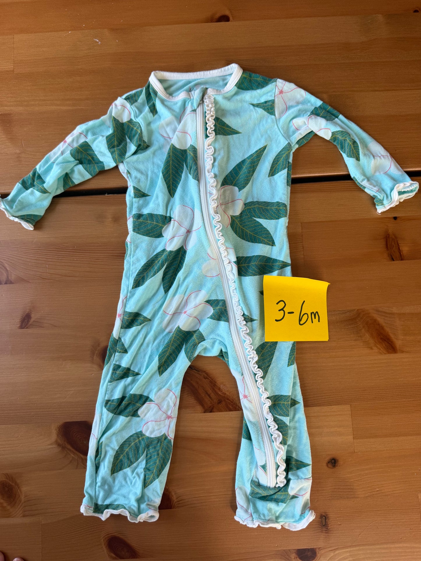 Seller #94 3-6M Girls KicKee Blue Floral Bamboo Pajamas