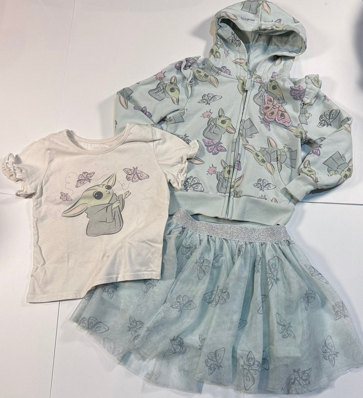 #141 Girls Size 5 Star Wars Baby Yoda Tulle Set