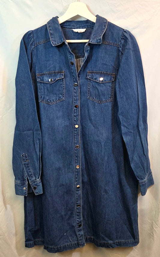 #112 - a loves a Denim Dress, Women's Size L, EUC
