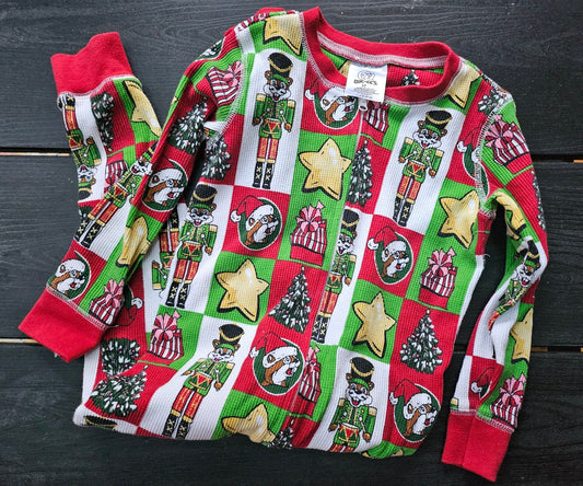 #109. Girls size 5. EUC/ Like New Buc-ee's Christmas nutcracker one-piece thermal pjs