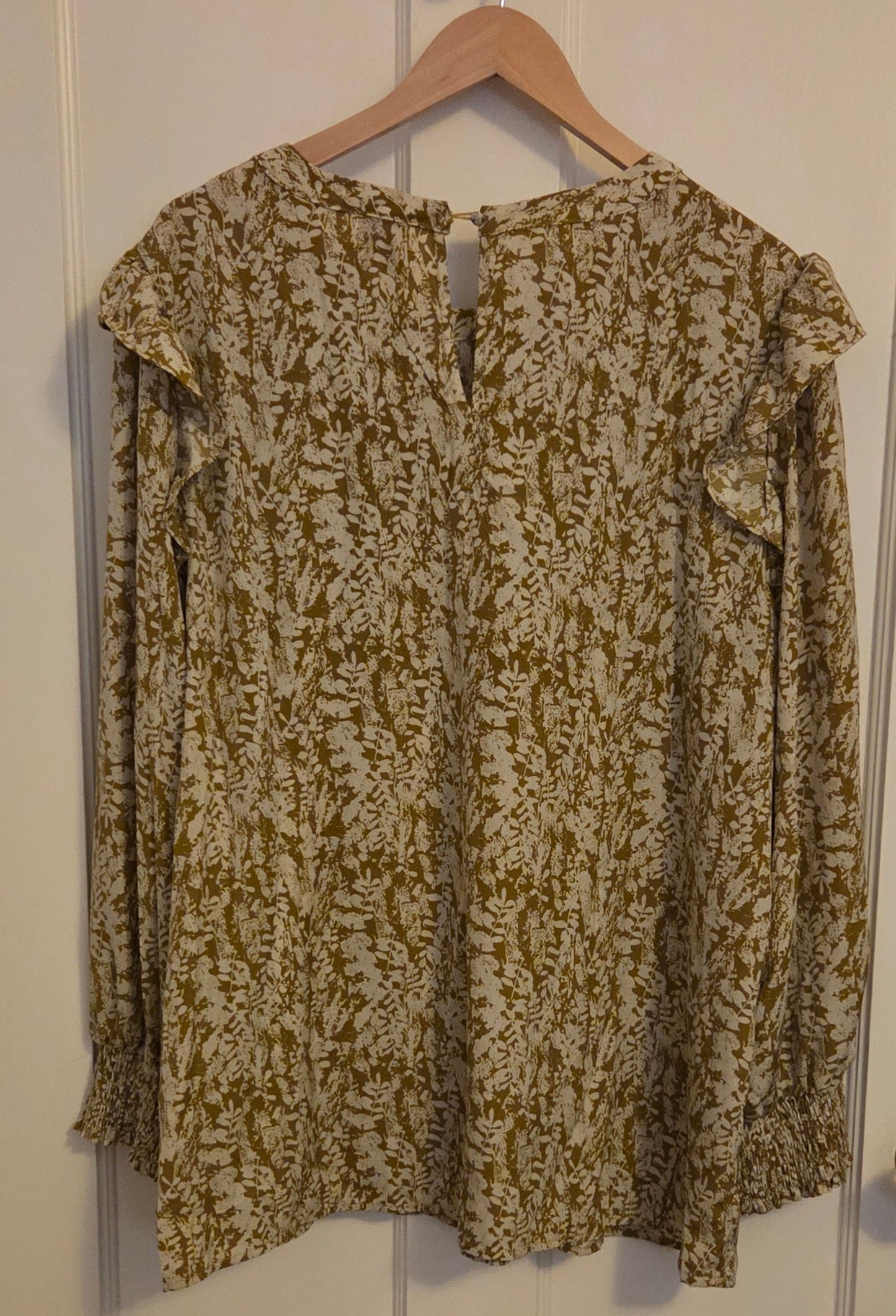 #112 - Hayden Los Angeles Tan and White Blouse, Women's Size 1XL, EUC