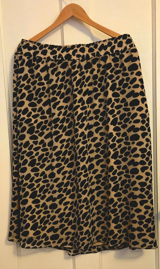 #112 -  LOFT Plus Animal Print Maxi Skirt, Women's Size 14, EUC