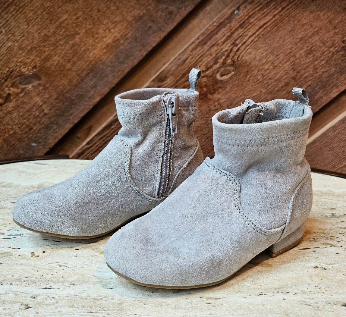 #109. Girls size 7. VGUC. Old Navy