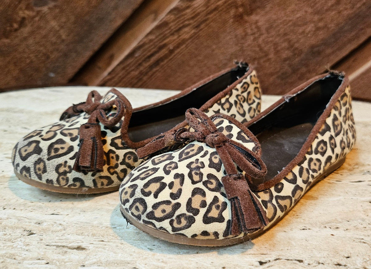 #109. Girls size 9. GUC. Gymboree.