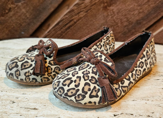 #109. Girls size 9. GUC. Gymboree.