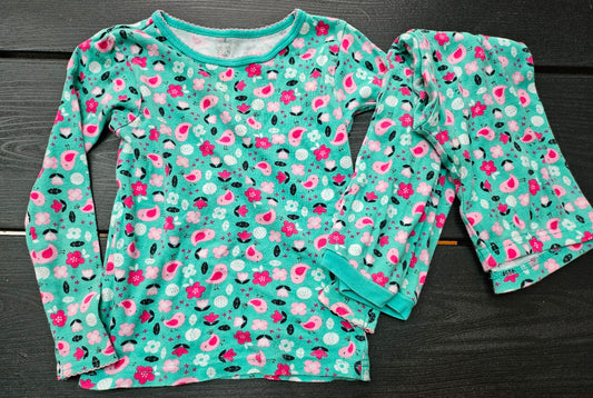 #109. Girls size 5. GUC. Carter's Just One You pjs