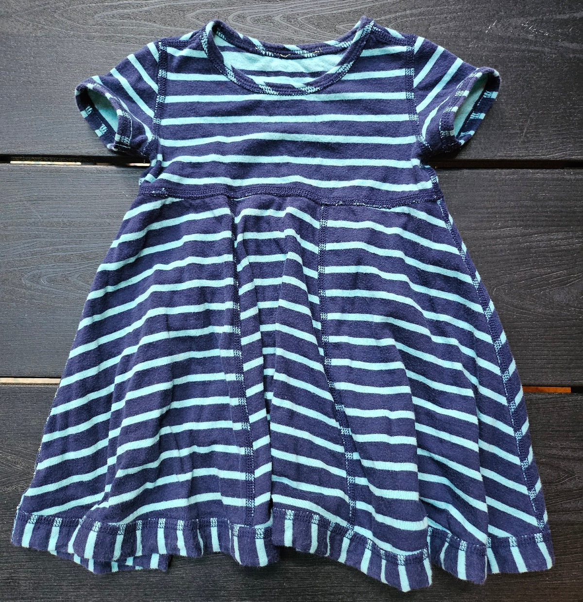 #109. Girls 18-24 months. GUC. Two Hanna Andersson dresses.