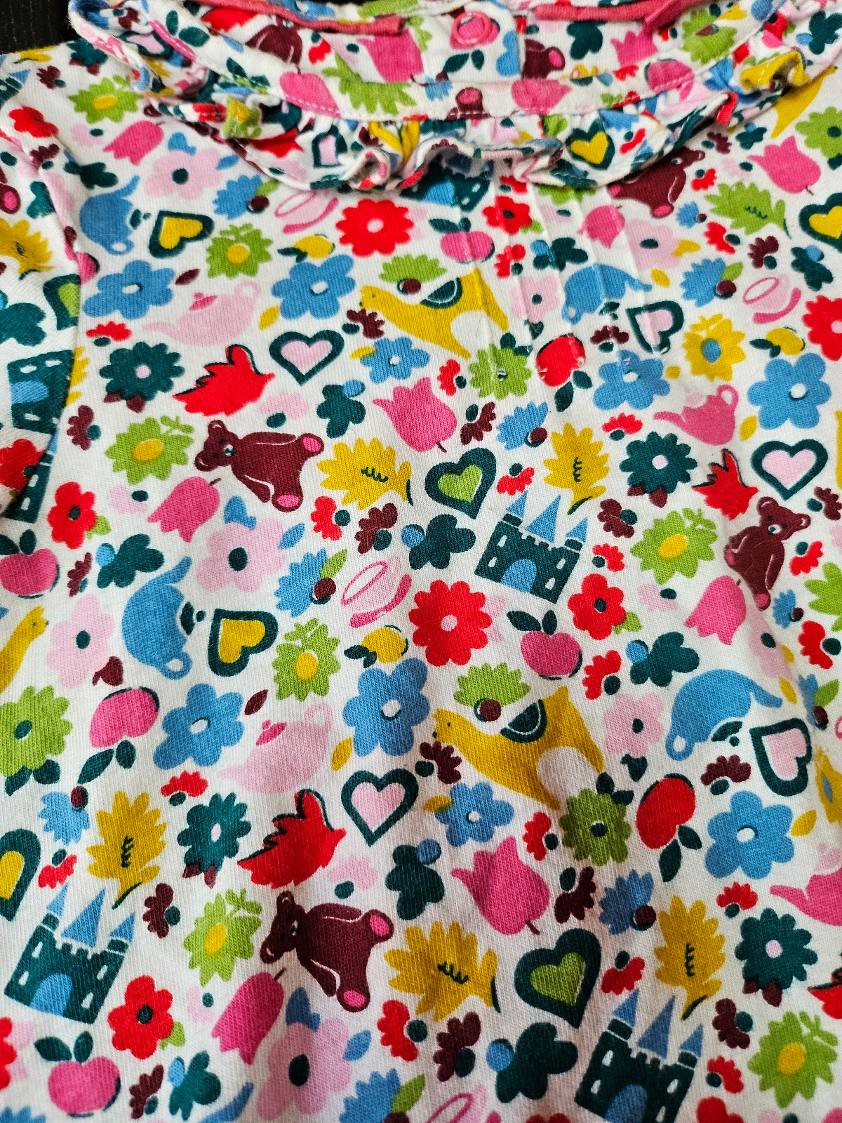 #109. Girls size 18-24 Months. Mini Boden ruffle tiny treasures shirt