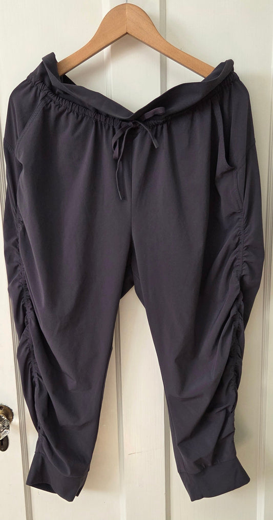#112 - Athleta Gray Joggers, Women's Size 16, EUC