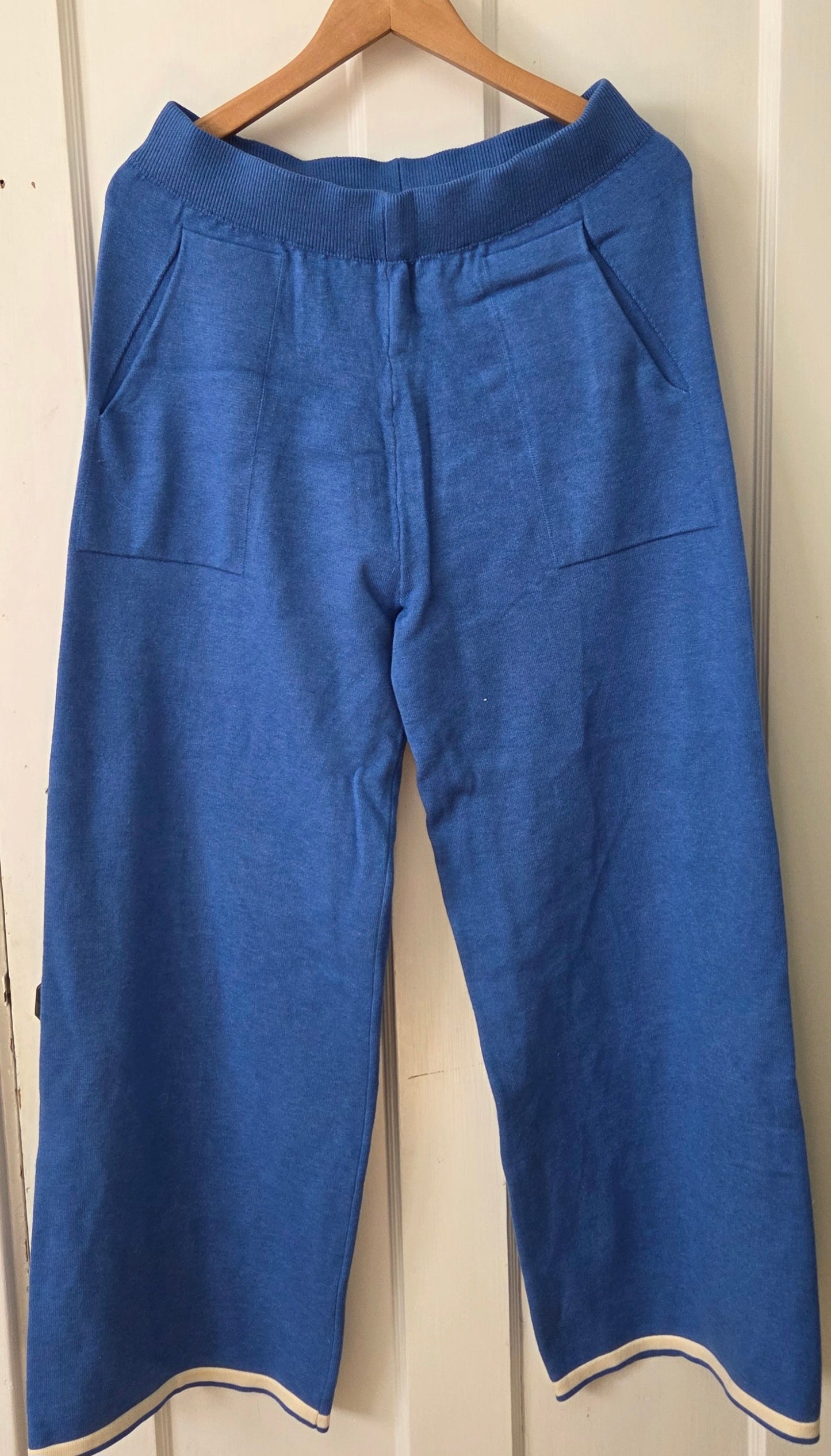 #112 - Amazon Blue 2-Piece Lounge Set, Women's XXL, EUC