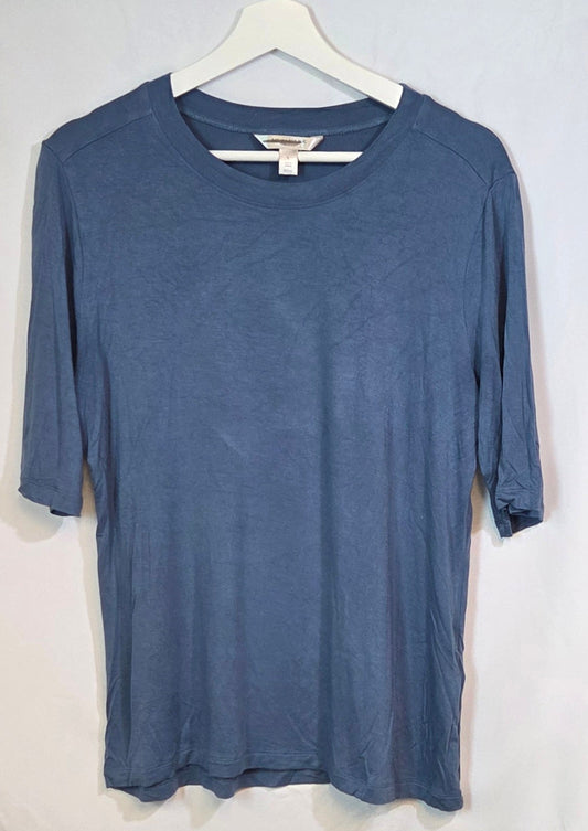 #112 - Banana Republic Threadsoft Blue T-Shirt, Women's Size L, EUC