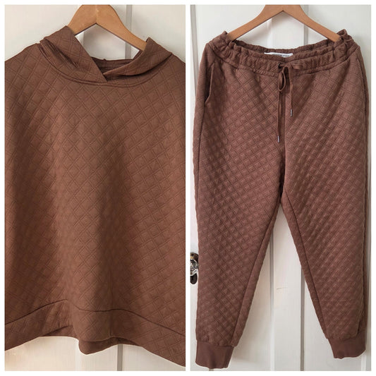 #112 - The Sweatshirt Project Brown Quilted Two Piece Sweatsuit, Women's Size 1X, EUC