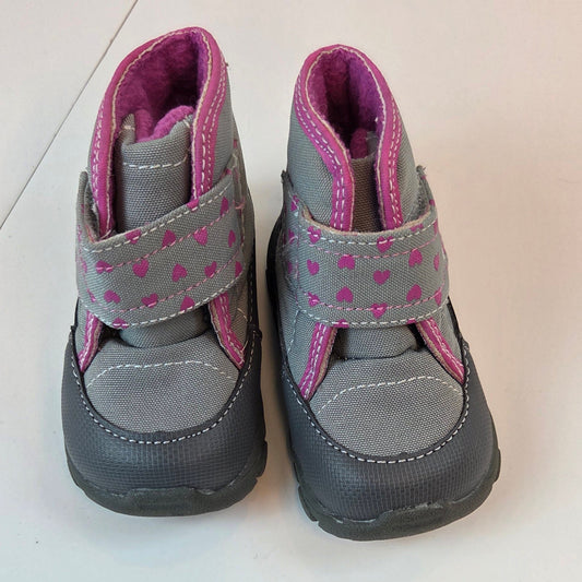 #112 -  See Kai Run Gray Snow Boots, Toddler Size 4, New (without the box)