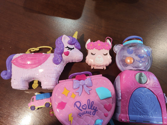 Seller 189:  Polly Pocket lot