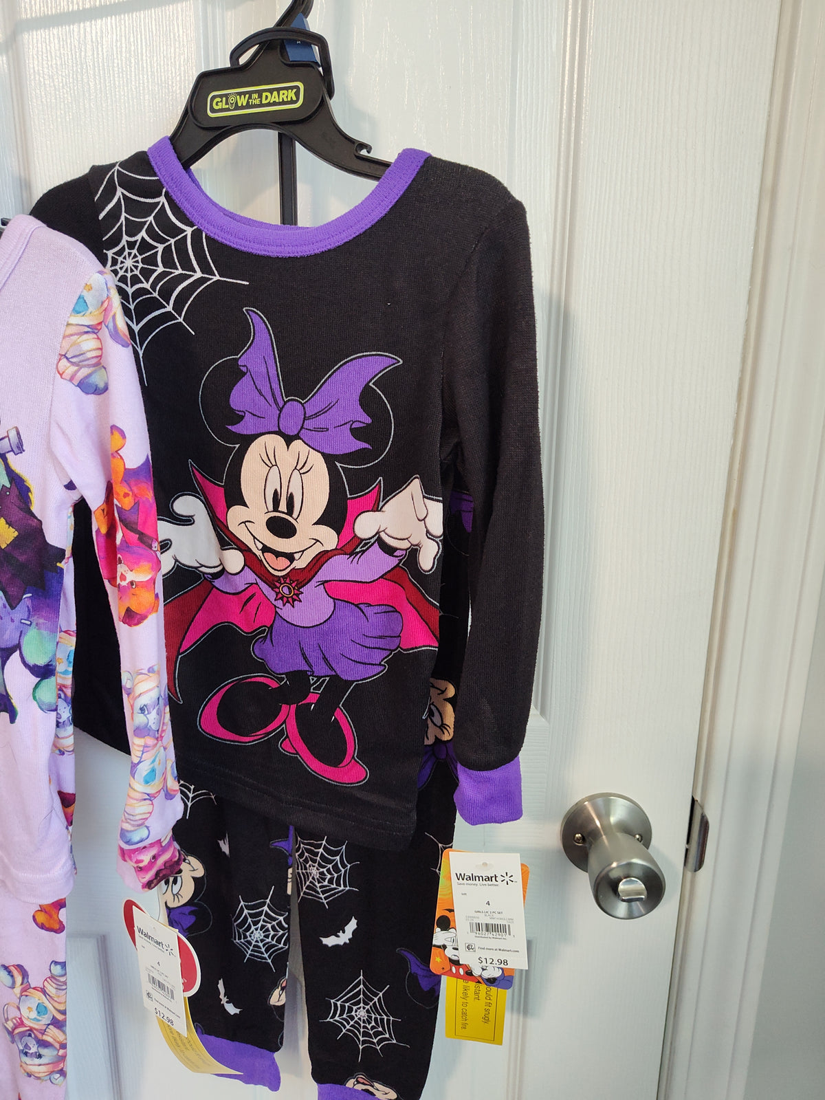 Seller 189:  New Girls Halloween pj's size 4/4t
