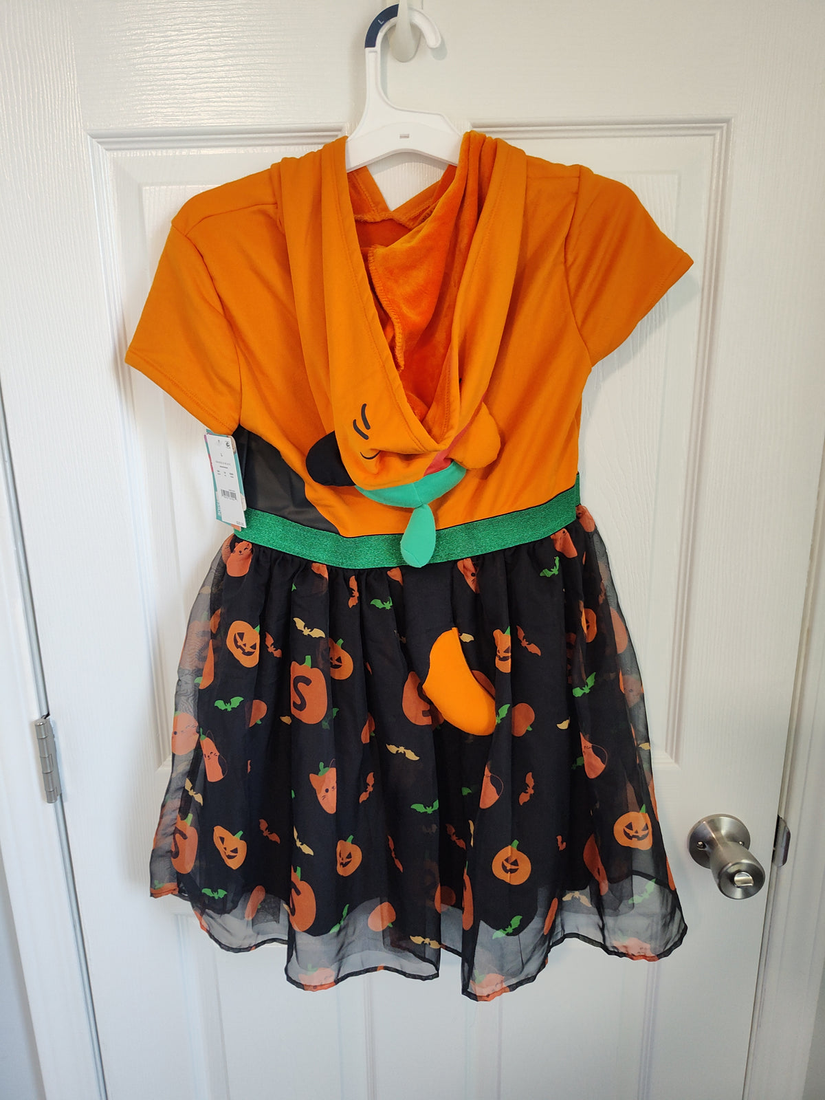 Seller 189:  squishmallow pumpkin dress size 10/12 Large