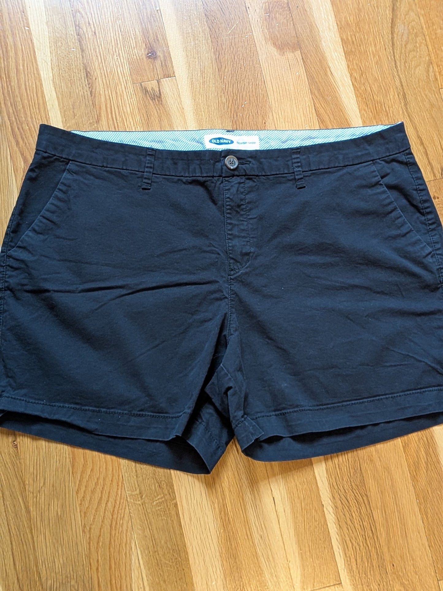 #99 Women's Old Navy Everyday Shorts, sz 16, Black