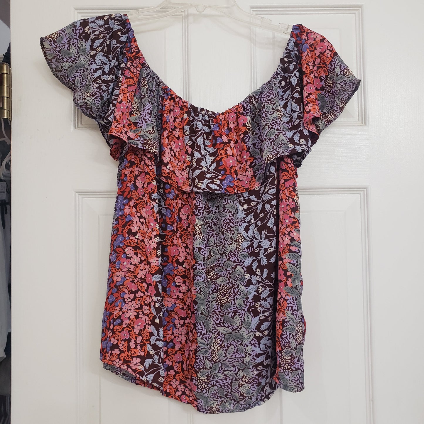 REDUCED!! #104 Anthropologie Maeve Medium Blouse Top Vallita Off Shoulder