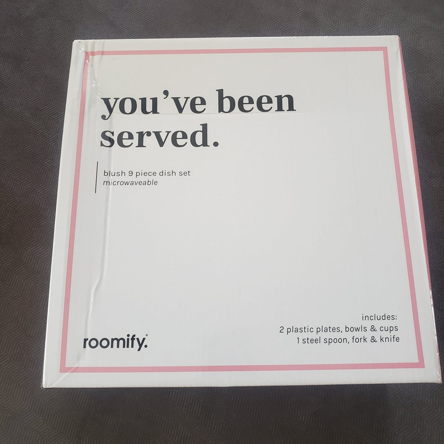 #142 NWT Roomify You've Been Served 9 Piece Dish Set