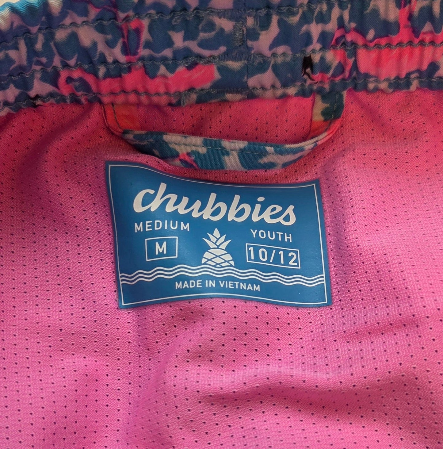 #152 - Chubbies Flamingo Print Swim Trunks, Boys Size M (10-12),  NWOT