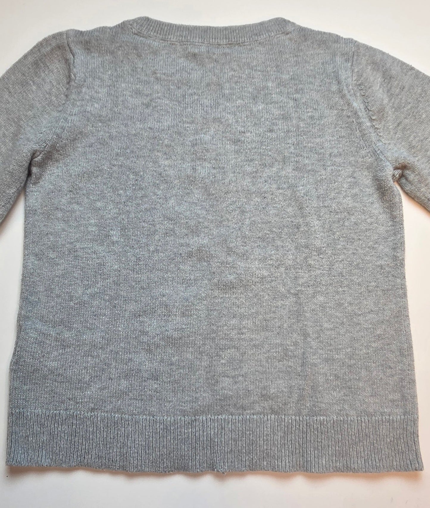 #152 - PRICE REDUCED Gap Kids Gray/Rainbow Heart Sweater, Girls Size M, VGUC