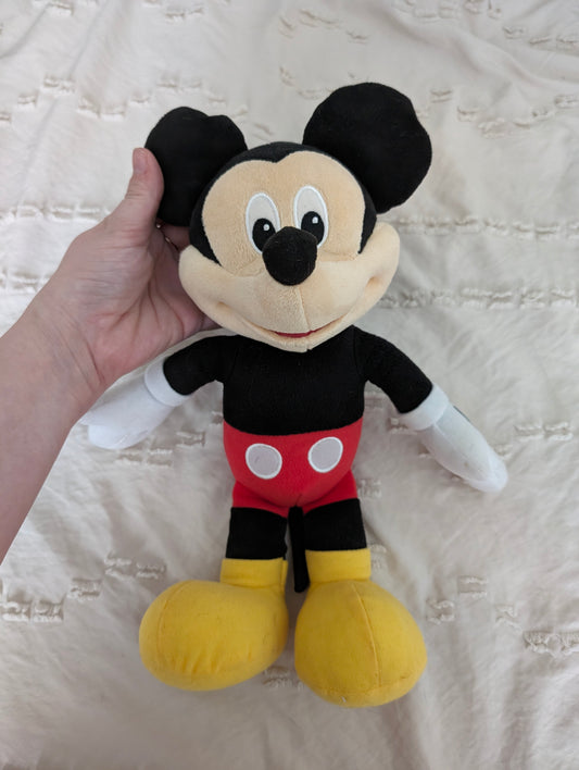 Mickey mouse plush (sings Hot dog!)