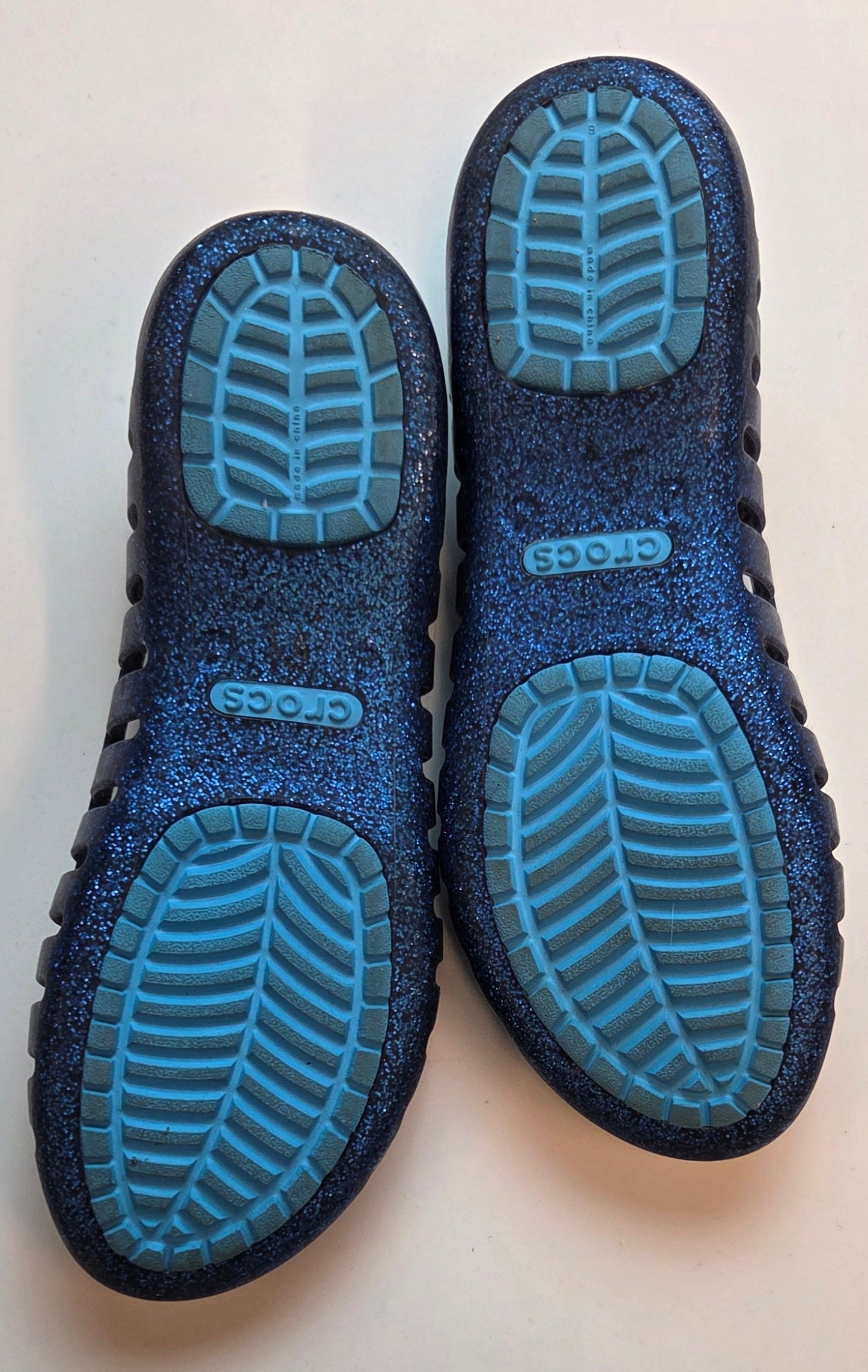 #152 - Crocs Sparkly Blue Ballet Flats, Girls Size 1, VGUC