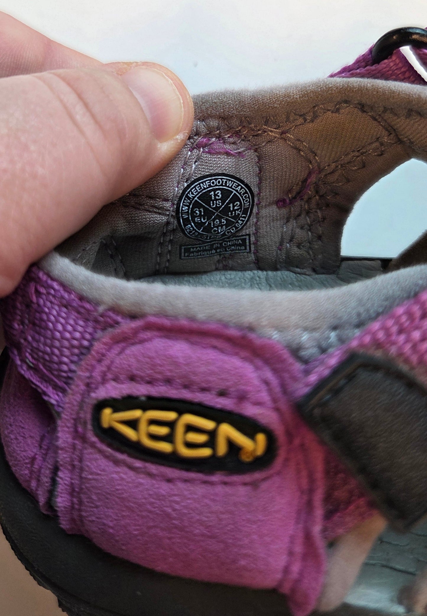 #152 -  Purple Keen Shoes, Girls Size 13, GUC