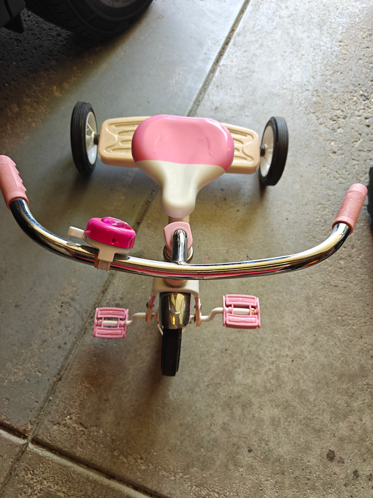 #7 Radio Flyer Tricycle, pink