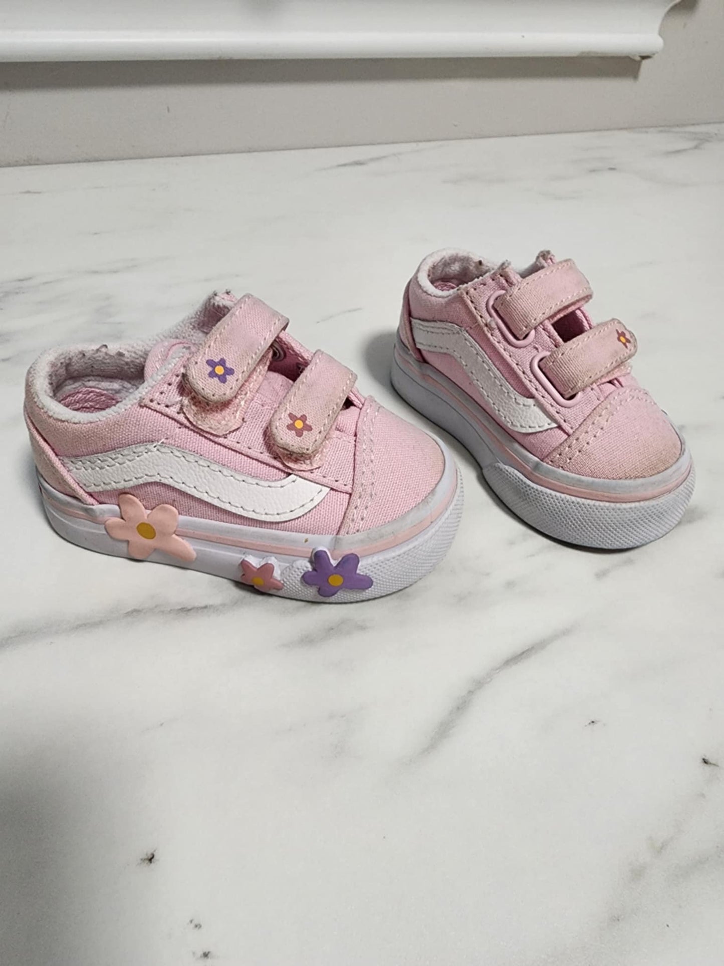 #178 Van's shoes baby girl toddler size 2