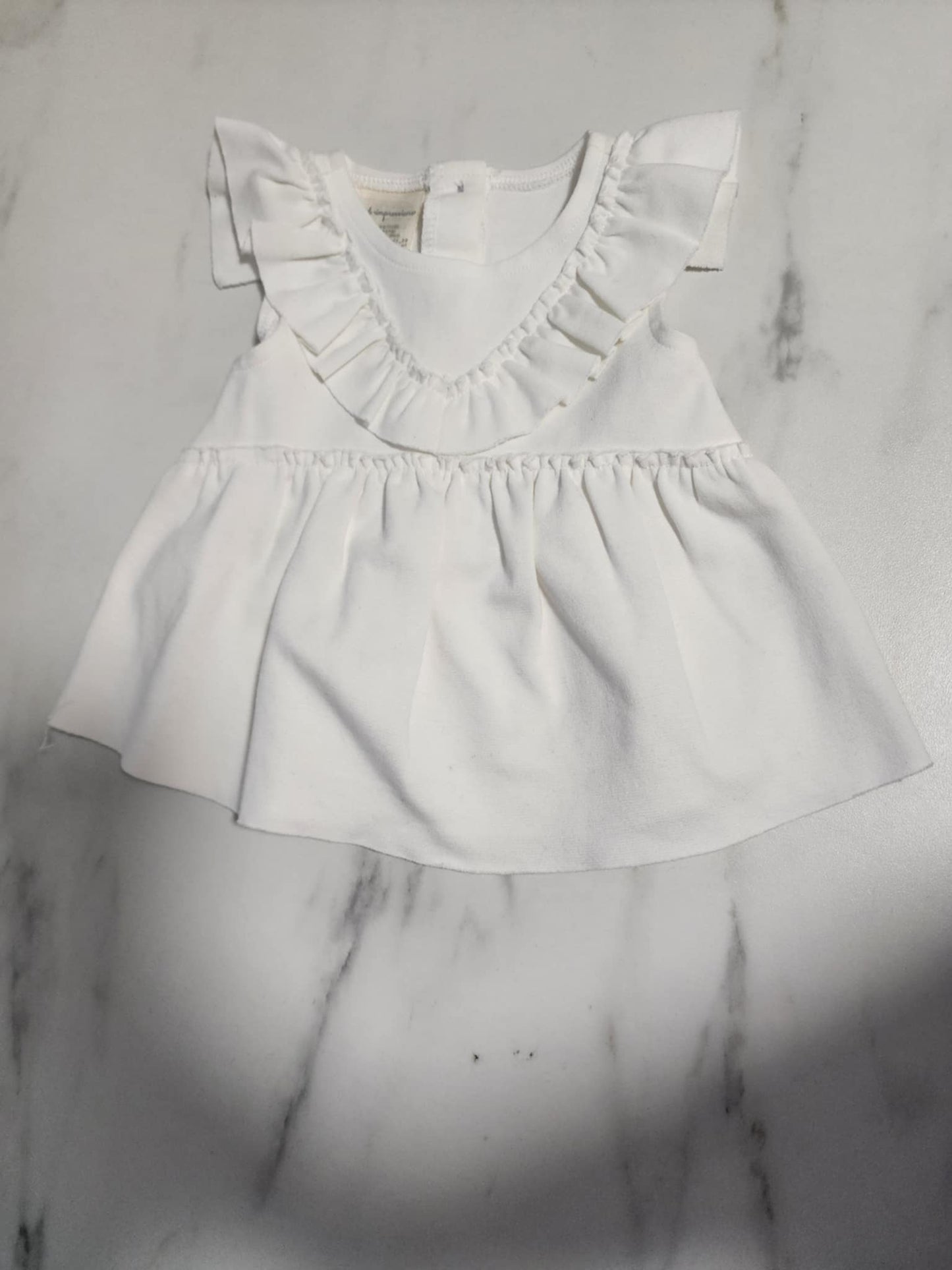 #178 First Impressions top size 0-3 months