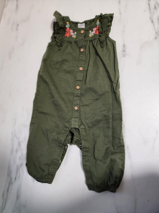 #178 Carter's romper baby girl size 3-6 months