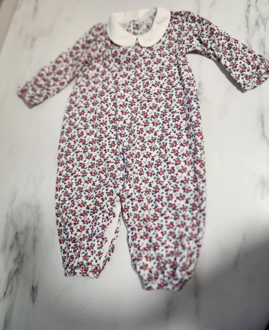 #178 Baby Gap romper baby girl size 6-9 months