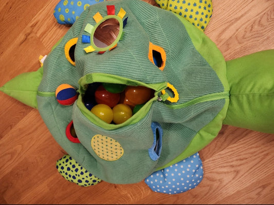#178 Melissa and Doug turtle ball pit