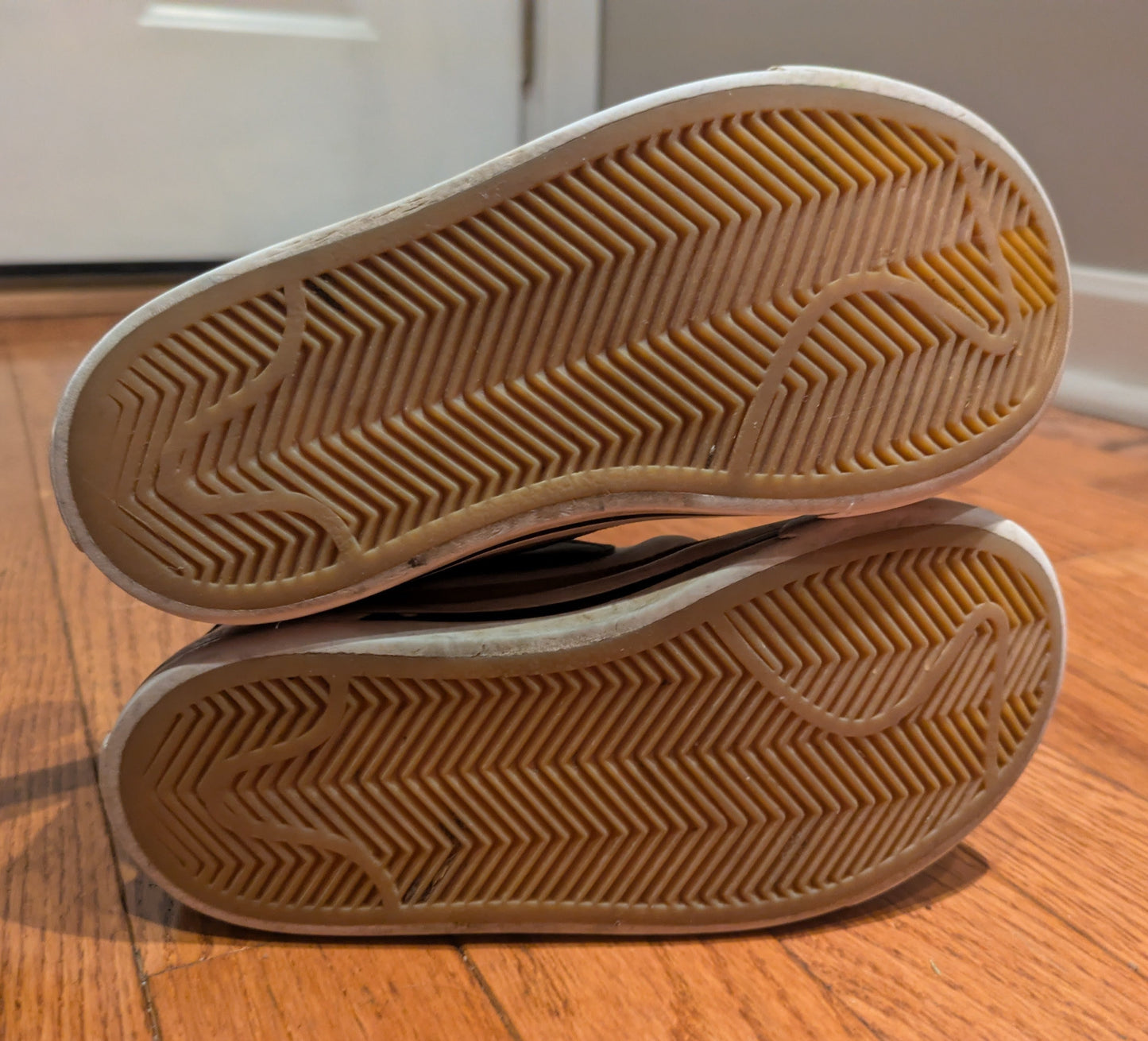 #90- Nike court legacy, 10c boys