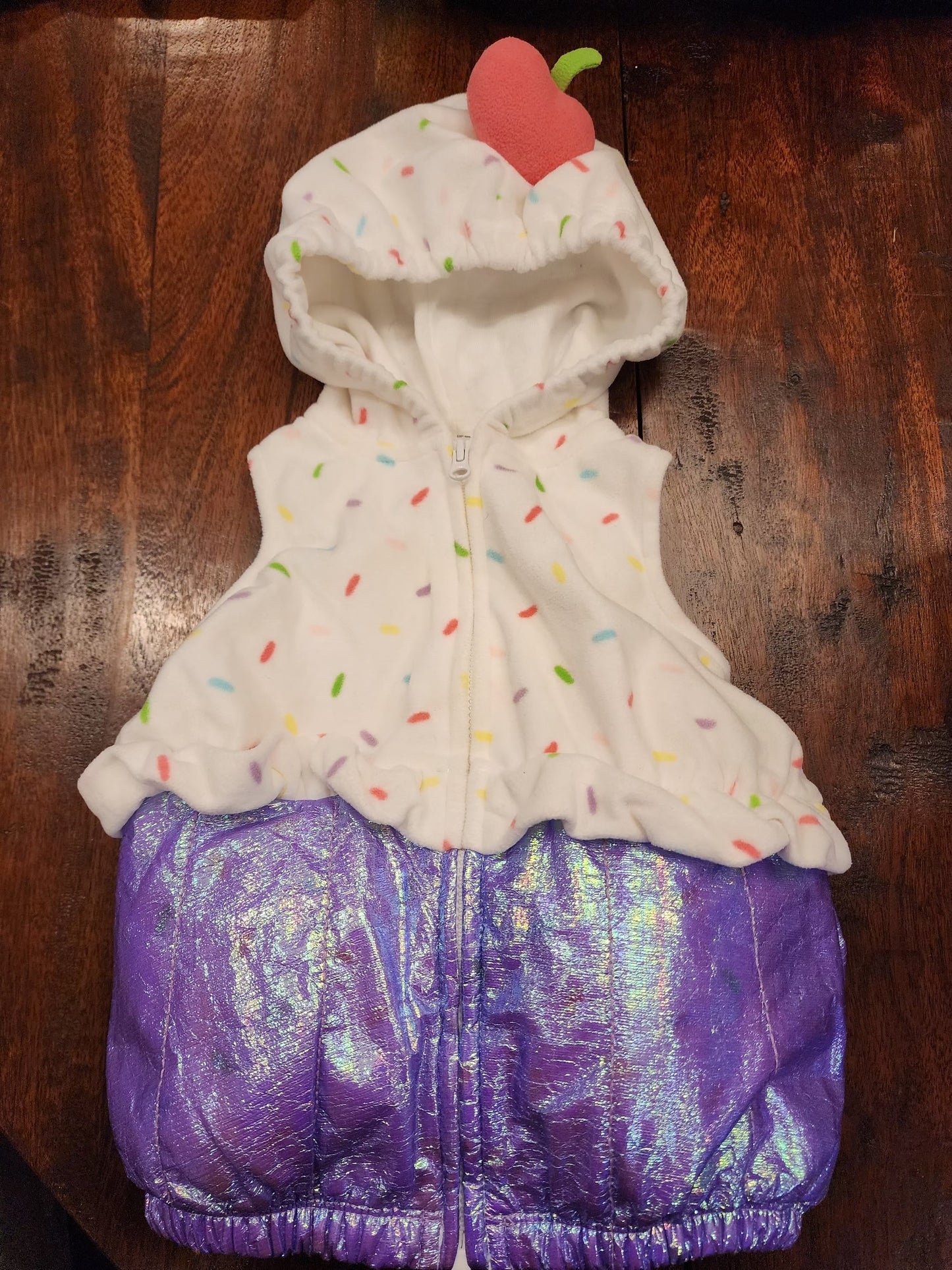 #178 Carters cupcake costume size 3-6 months