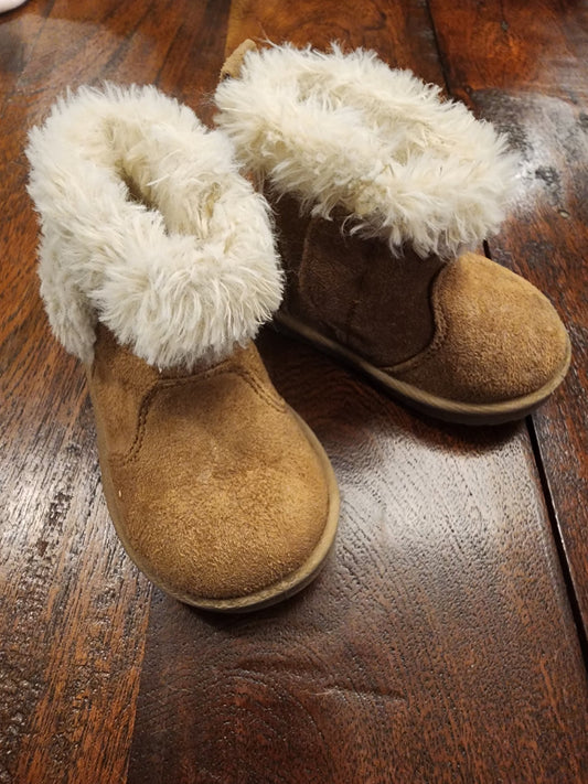 #178 wonder nation boots size 2