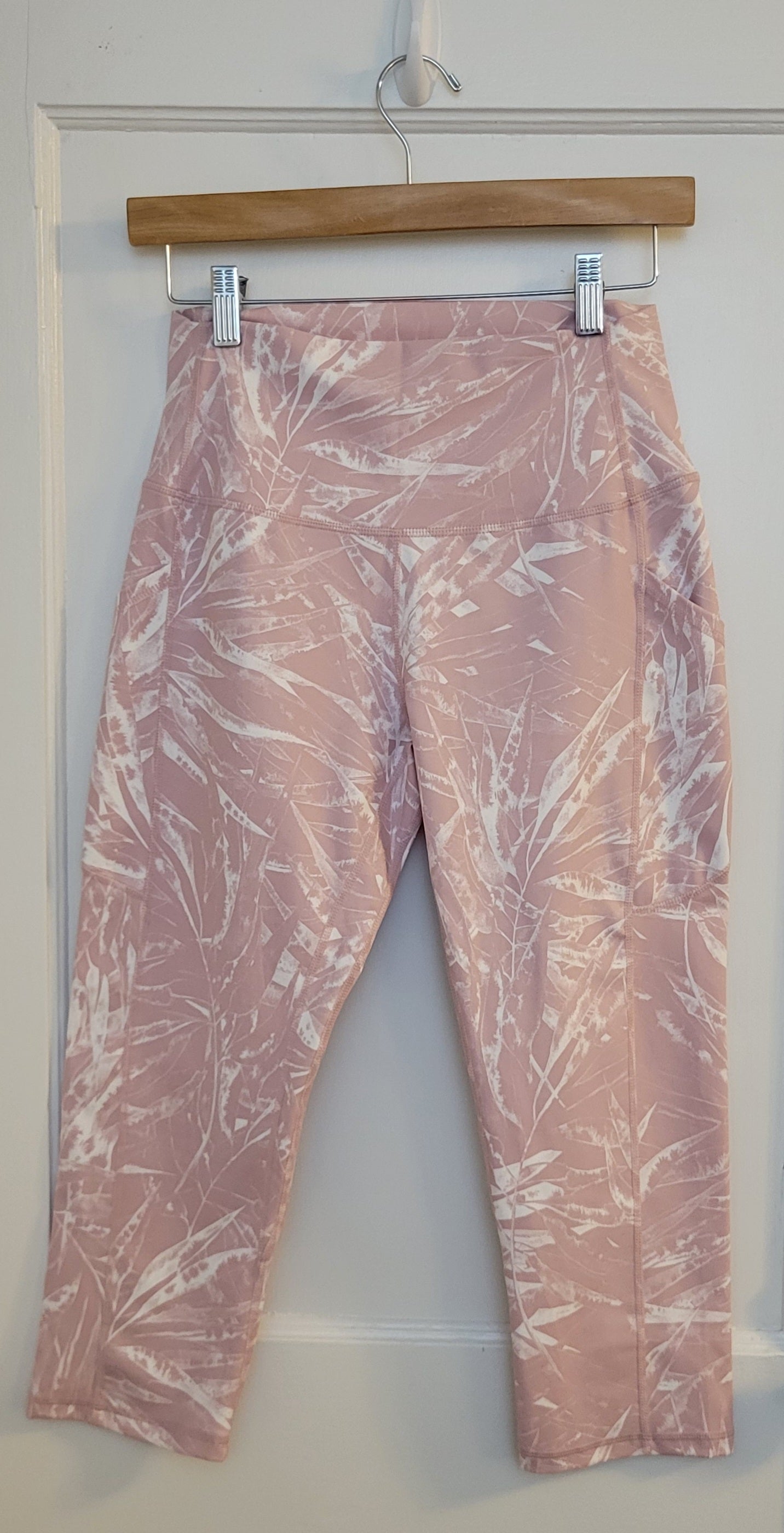 Ododos Pink and White Patterned Cropped Leggings, Women's Size L