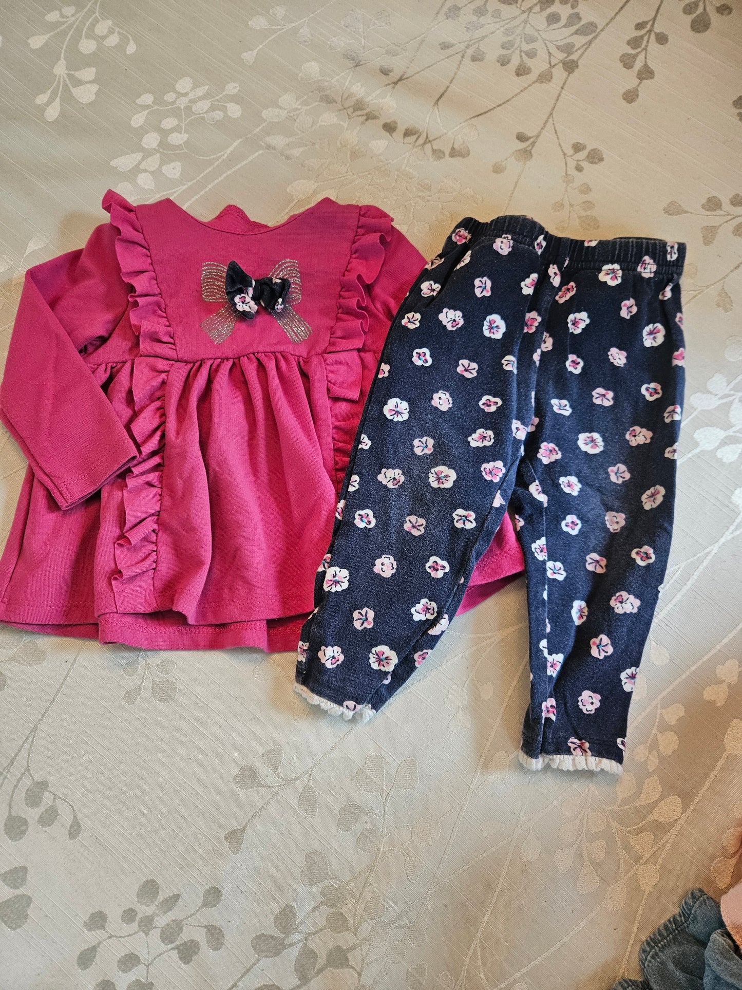 #33A - Girls Crown and Ivy Outfit  - 9 months - GUC