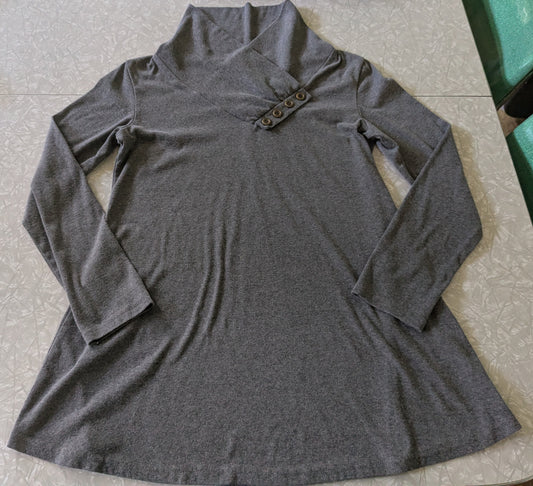 #61 Sz Large Gray Maternity Shirt Button Detail