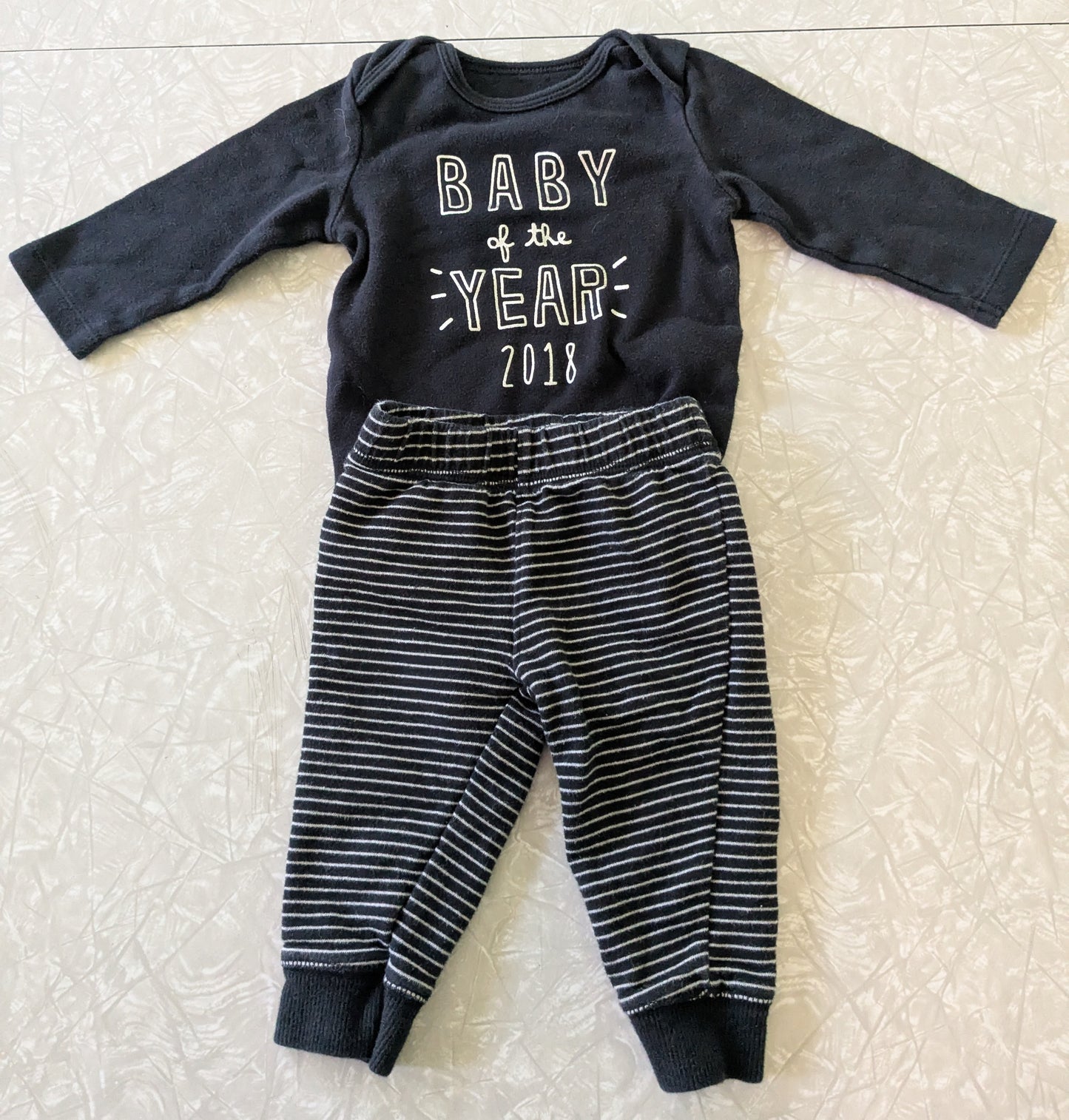 #61 Carter's 6mo New Years Set