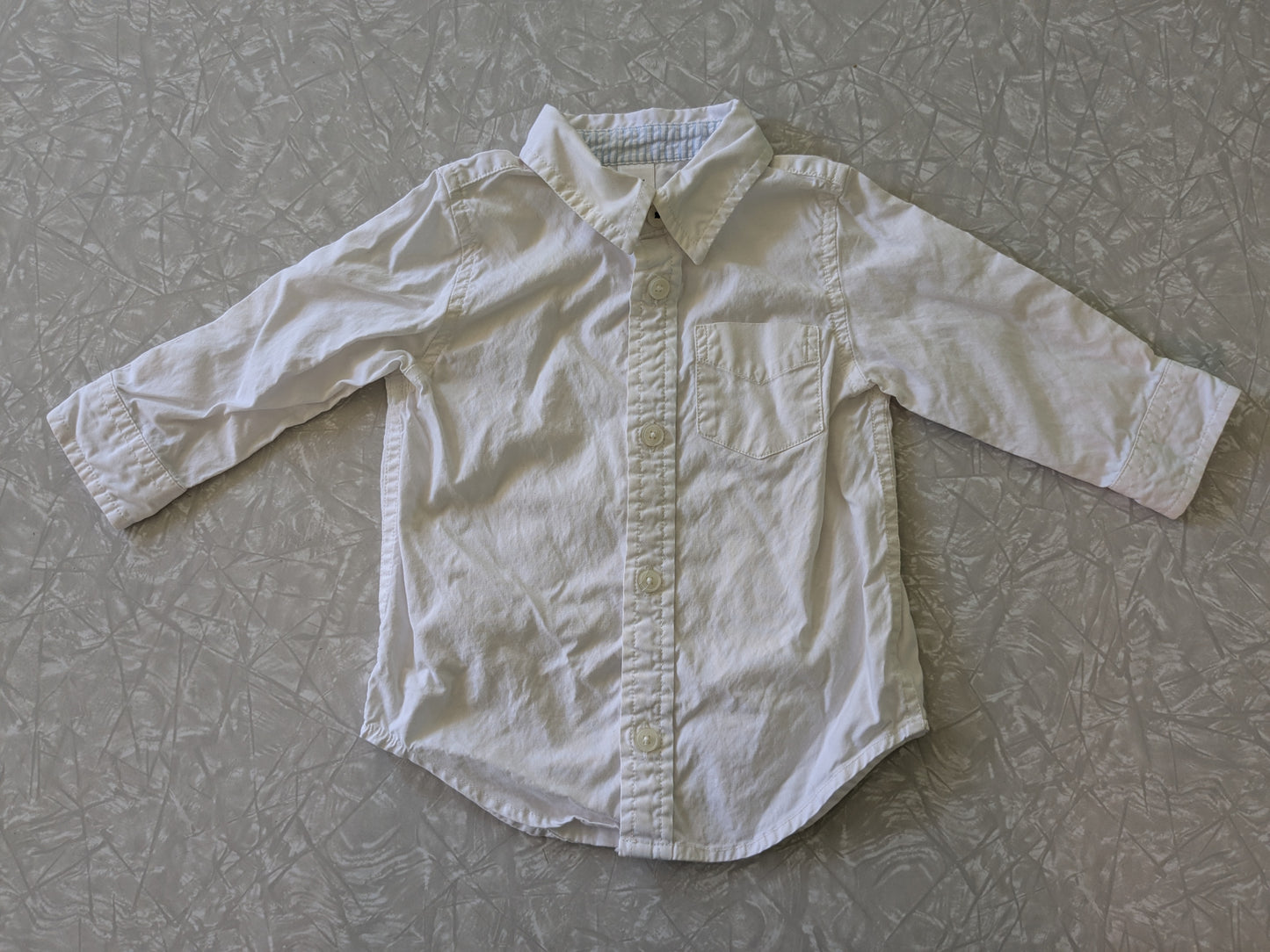 #61 Gap 6-12mo White Collared Button Up Dress Shirt